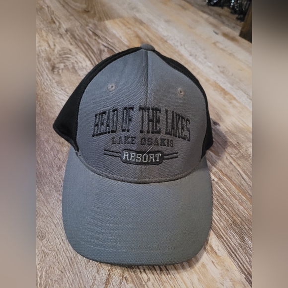 Hat - Picture 1 of 2